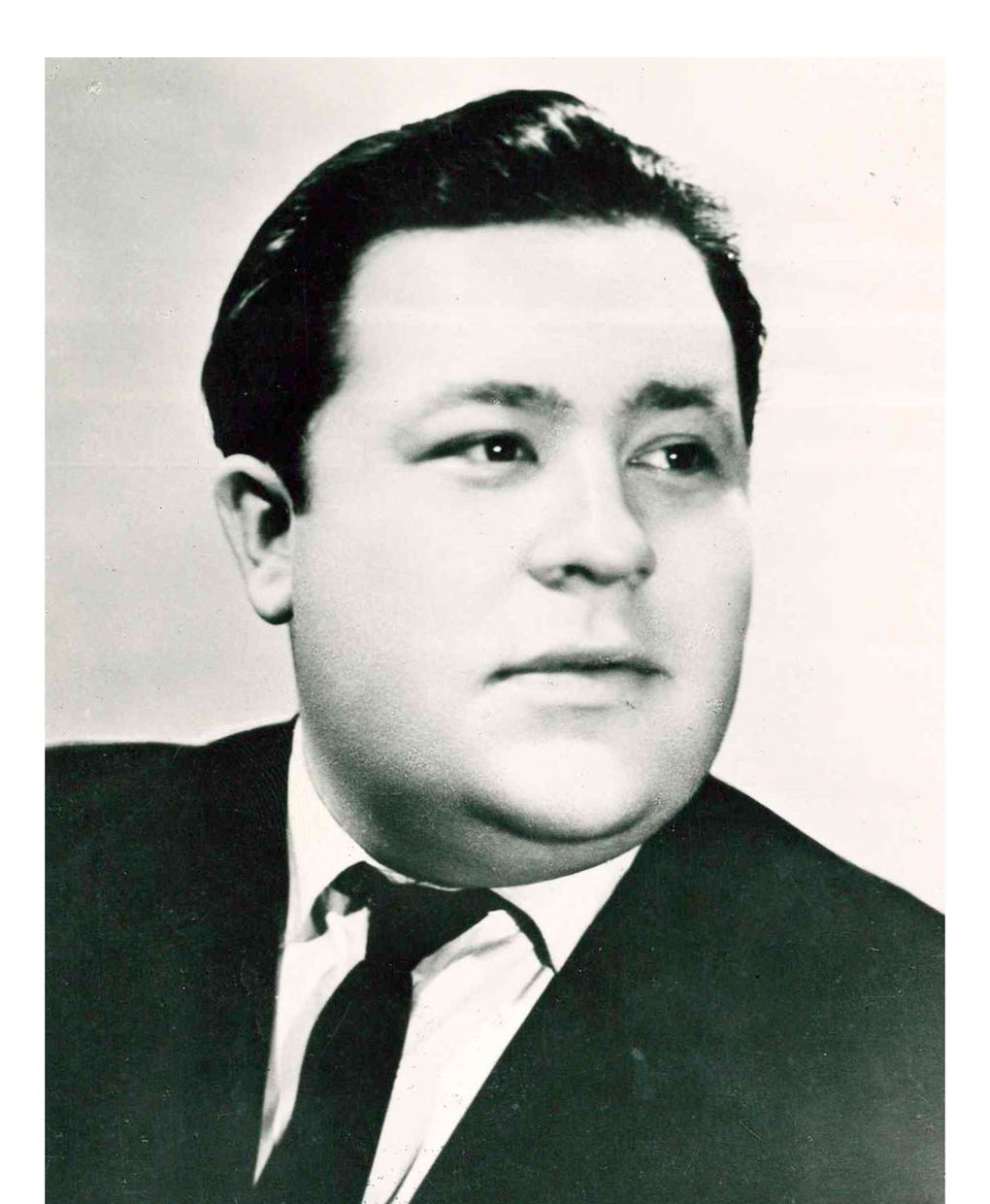 Евгений Иванов